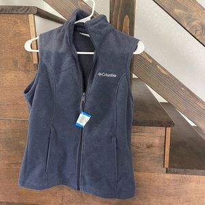Columbia vest small new